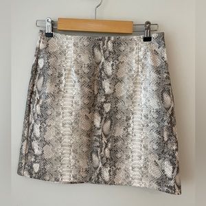 Textured snake print skirt